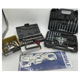 SOCKET SET AND WHEEL PULLER SET