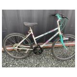 HUFFY 10 SPEED BIKE