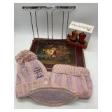 PLACEMATS, SALT/PEPPER SET, WOMENS HATS