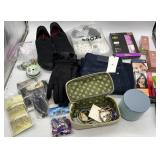 WOMENS LOT