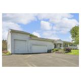 Shoemakerville 3 Bed 1.5 Bath on .43 Acre Lot