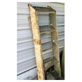Metal steps