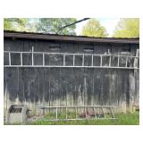 (2) ladders and garden hose reel