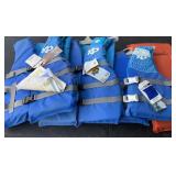 (4) Life jackets