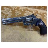FIREARM/GUN COLT PYTHON!! H973