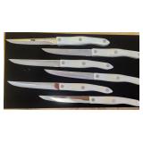 CUTCO STEAK KNIVES!! 6 X BID.