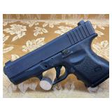FIREARM/GUN GLOCK 27!! H943