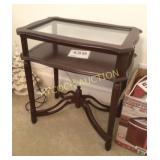 Wooden table w/lid (wood & glass)