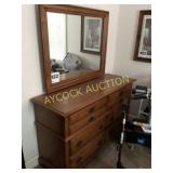 Dresser w/mirror