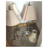 Set of 3 lamps w/shades & additional shades
