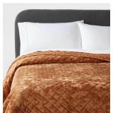 FULL/QUEEN LUXE DIAMOND STITCH VELVET QUILT CAMEL