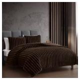 $102 HALLMART COLLECTIBLES 3PC KING COMFORTER SET