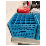 1 LOT (2) BLUE PLASTIC CUP CARLISLE GLASS RACK