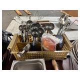 1 LOT UTENSIL CONTAINER WITH ASST ICE CREAM SCOOPS