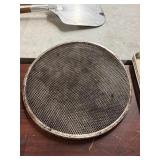 1 LOT (5) PIZZA PAN TRAYS