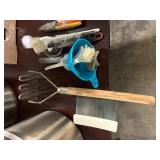 1 LOT BOX OF ASST KITCHEN UTENSILS; VEGETABLE MASH