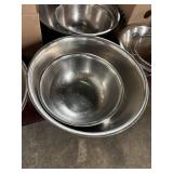 1 LOT (2) ASST SIZE S.S COMMERCIAL MIXING BOWLS