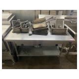 SS FOOD WARMING STATION W/ PANS & LIDS