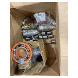 1 LOT OF MIXED ITEMS. ( METALLIC FITTINGS AND CONN