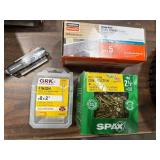 1 LOT OF ASSORTED SCREWS