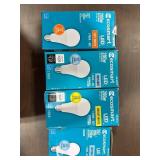 1 LOT OF ASSORTED LIGHTBULBS