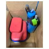 1 LOT (1) LOGO 24OZ WATER BOTTLE SET. (1) BENTGO B