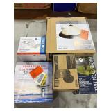1 LOT ASSORTED LIGHTS