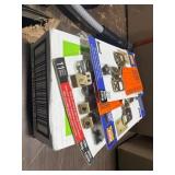1 LOT OF ASSORTED HARDWARE