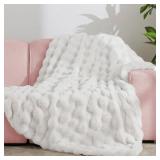 ILTB WHITE FAUX RABBIT FUR 50 IN. X 60 IN. SOFT CO
