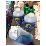 1 LOT ASSORTED CLEANING PRODUCTS