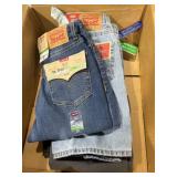 1 LOT OF (4) ASSORTED LEVI PANTS AND SHIRTS