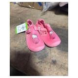 SZ 9/10 TODDLER HELLOE KITTY SHOES