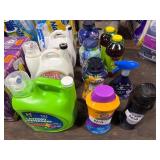 1 LOT ASSORTED CLEANING & LAUNDRY SUPPLIES