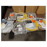1 LOT ASSORTED EVERBILT PLUMBING & GAS CONNECTION