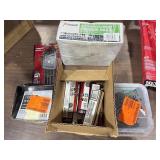 1 LOT ASSORTED HARDWARE