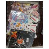 1 LOT OF (3) ASSORTED DECORATIONS