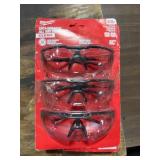 1 LOT OF (2) ASSORTED MILWAUKEE GLASSES