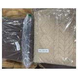 1 LOT OF 2-AREA RUG
