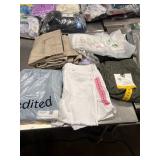 1 LOT (7) ASST CLOTHING
