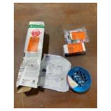 1 LOT (1) FLUIDMASTER 400A TOILET TANK.(1) LEVITON
