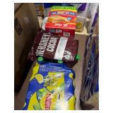 1 LOT (1) NATURE VALLEY PB&J BARS. (1) HERSHEY COC