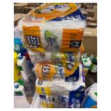 1 LOT (1) MEMBERS MARK PAPER TOWELS 150 ROLLS.(1)