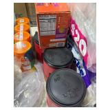 1 LOT (3) FOLGERS CLASSIC (1) BEN