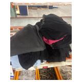 1 LOT ASST CLOTHING