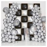 METALLIC BLACK AND SILVER SQUARE FOIL BALLOONS WAL