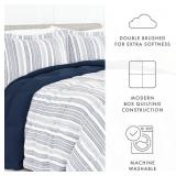 HOME COLLECTION PREMIUM DOWN-ALTERNATIVE FARMHOUSE