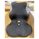 MEMORY FOAM SEAT WITH PAW PRINT PATTERN