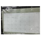 1 LOT (4) GREEN BACKGROUND BIG DESK CALENDAR 2026