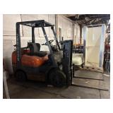 TOYOTA FORK LIFT M: 42-G6CU25