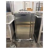 21" L X 27" W X 39.5" H STAINLESS STEEL SINK HAND